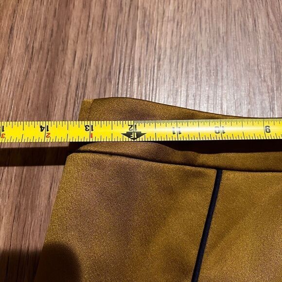 Bcbg MaxAzria  Dark chartreuse ruffle Hem Mini Skirt size xs - Picture 4 of 6